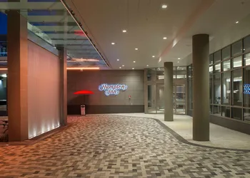 Hampton Inn Washington DC NoMa Union Station hotel thumbnail 2