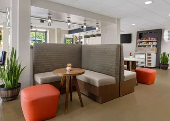 Hampton Inn Ft. Lauderdale-Cypress Creek hotel thumbnail 3