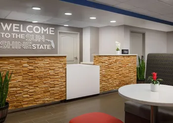 Hampton Inn Ft. Lauderdale-Cypress Creek hotel thumbnail 4