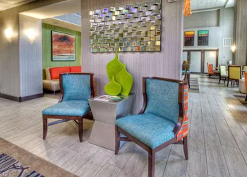 Hampton Inn & Suites Ada hotel thumbnail 5