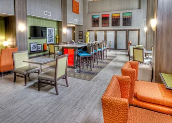 Hampton Inn & Suites Ada hotel thumbnail 6