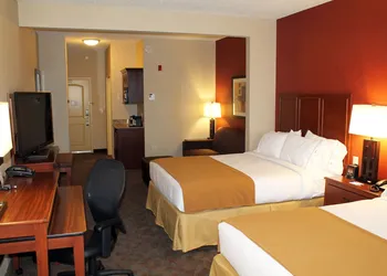 Holiday Inn Express Hotel & Suites Paducah West by IHG hotel thumbnail 4