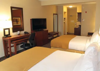 Holiday Inn Express Hotel & Suites Paducah West by IHG hotel thumbnail 6
