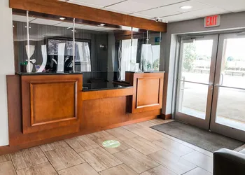 SureStay Hotel by Best Western Bowling Green North hotel thumbnail 2