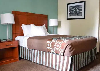 SureStay Hotel by Best Western Bowling Green North hotel thumbnail 4