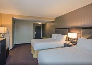 Quality Inn and Suites hotel thumbnail 4