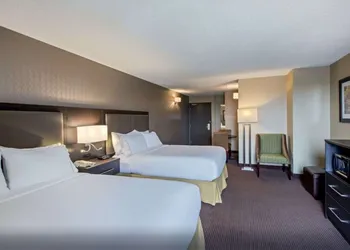 Quality Inn and Suites hotel thumbnail 6
