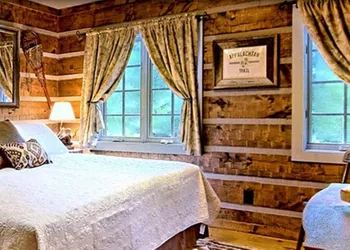 Lake Rabun Hotel & Restaurant hotel thumbnail 4