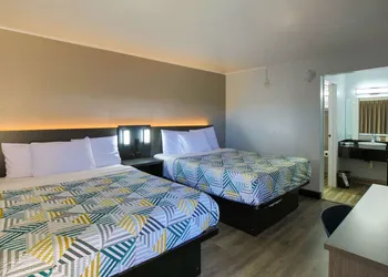 Motel 6 Sacramento, CA - Old Sacramento North hotel thumbnail 4