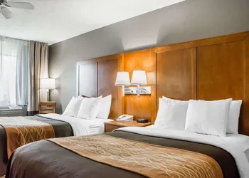Comfort Inn Bellefontaine hotel thumbnail 7
