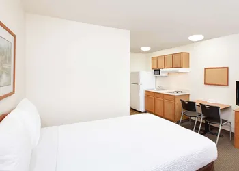 WoodSpring Suites Tyler Rose Garden hotel thumbnail 8