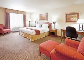 Holiday Inn Express & Suites Cedar City by IHG hotel thumbnail 3