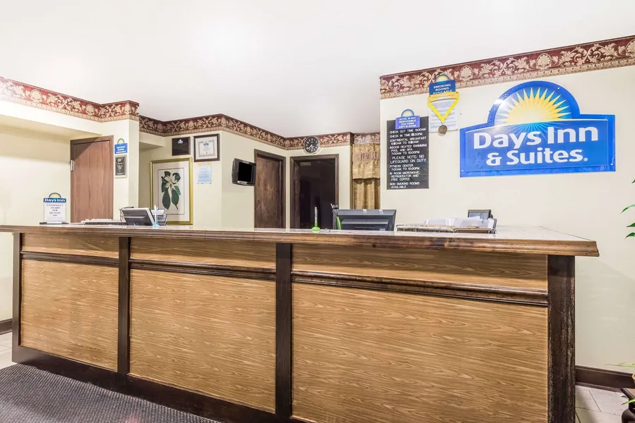 Days Inn & Suites by Wyndham Youngstown / Girard Ohio hotel detail image 2