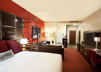 Golden Gate Hotel and Casino hotel thumbnail 5