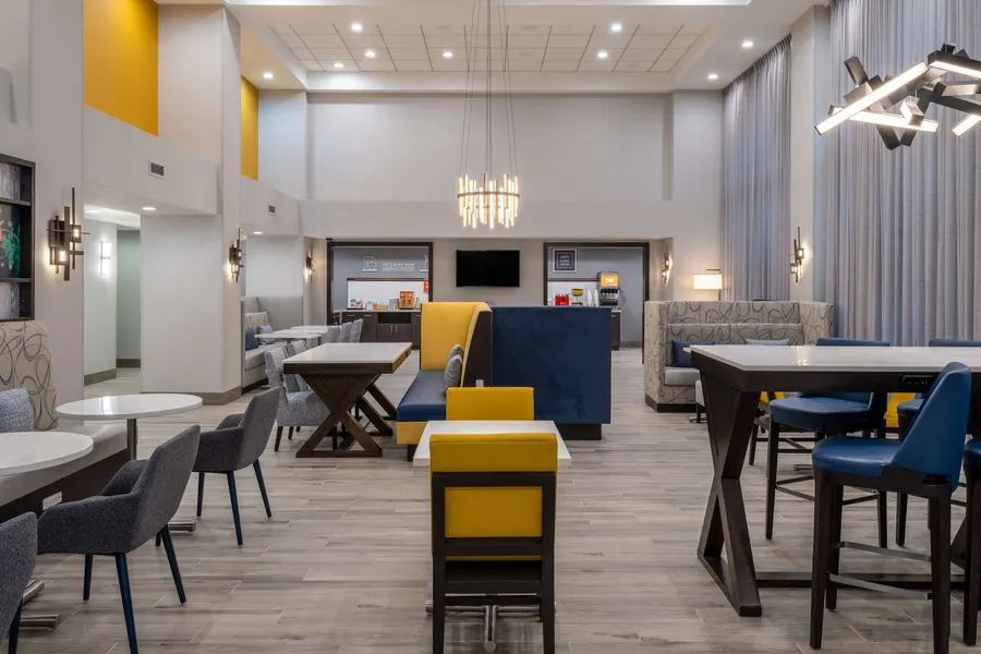 Hampton Inn & Suites Agoura Hills hotel detail image 2
