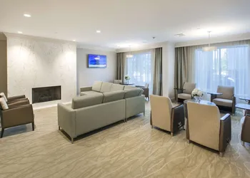 DoubleTree by Hilton Hotel Nanuet hotel thumbnail 3