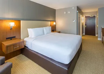 DoubleTree by Hilton Hotel Nanuet hotel thumbnail 7
