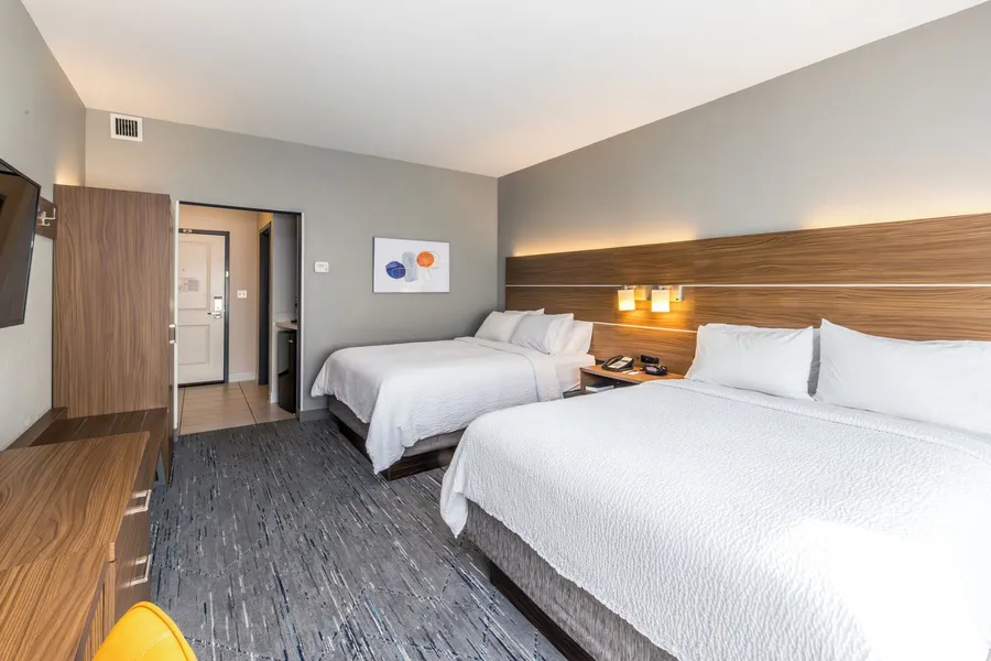 Holiday Inn Express & Suites Louisville Downtown by IHG hotel detail image 6