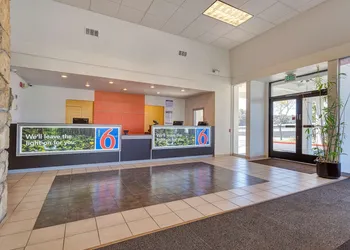 Motel 6 Belmont, CA - San Francisco - Redwood City hotel thumbnail 2