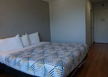 Motel 6 Belmont, CA - San Francisco - Redwood City hotel thumbnail 8