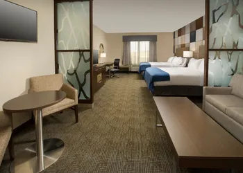 Holiday Inn Express & Suites Waco South by IHG hotel thumbnail 5