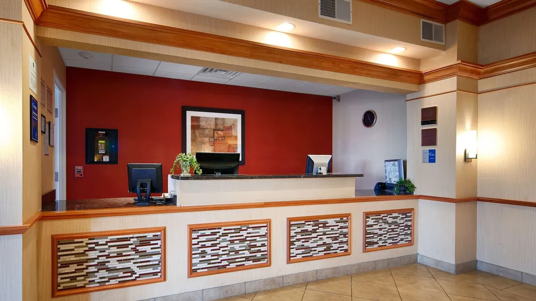 Best Western Plus Pontoon Beach hotel detail image 2