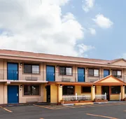 Red Carpet Inn hotel detail image 5