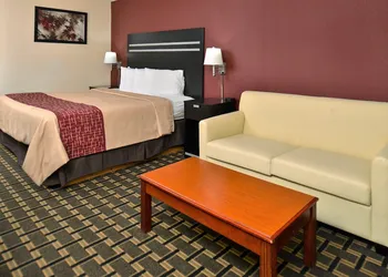 Red Roof Inn Cartersville–Emerson/LakePoint North hotel thumbnail 8
