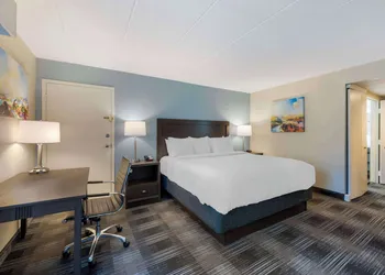 Best Western Plus Alexandria / Fort Belvoir hotel thumbnail 5