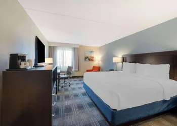 Best Western Plus Alexandria / Fort Belvoir hotel thumbnail 6