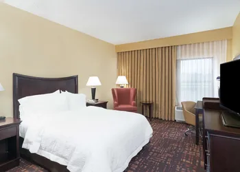 Hampton Inn Corydon hotel thumbnail 5
