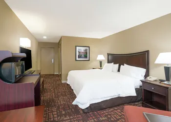 Hampton Inn Corydon hotel thumbnail 7