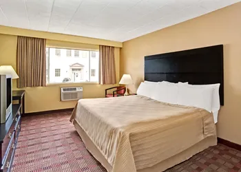Howard Johnson by Wyndham Pikesville hotel thumbnail 3