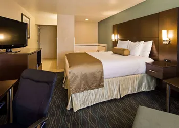 Baymont by Wyndham Marion, OH hotel thumbnail 4