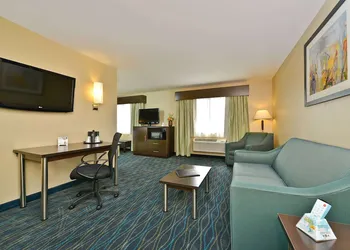 Baymont by Wyndham Marion, OH hotel thumbnail 8