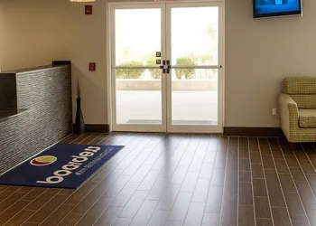 Boarders Inn & Suites by Cobblestone Hotels – Ashland City hotel thumbnail 2