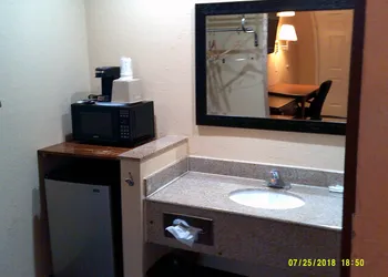 Super 8 by Wyndham Tucson Downtown Convention Center hotel thumbnail 4