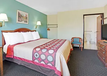 Super 8 by Wyndham Tucson Downtown Convention Center hotel thumbnail 7
