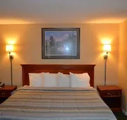 Hyannis Host Inn hotel detail image 5