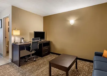Comfort Inn Paducah I-24 hotel thumbnail 8