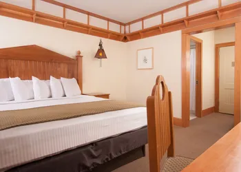 Old Faithful Snow Lodge & Cabins - Inside the Park hotel thumbnail 7