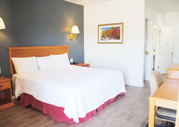 Bestway Inn hotel thumbnail 5