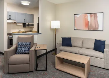 Candlewood Suites Miami Doral by IHG hotel thumbnail 7