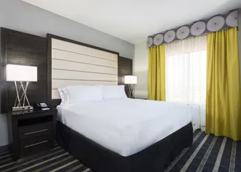 Holiday Inn Express & Suites Norman by IHG hotel thumbnail 2