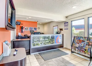 Motel 6 Stockton, CA - Charter Way West hotel thumbnail 6