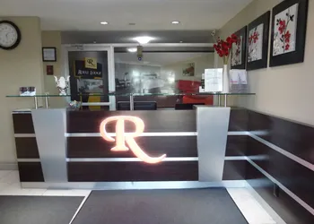 Royal Lodge hotel thumbnail 4