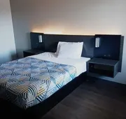 Hotel 465 by Regency Inn & Suites hotel detail image 3