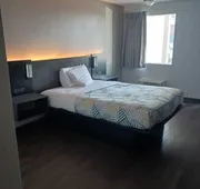 Hotel 465 by Regency Inn & Suites hotel detail image 4