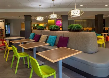 Home2 Suites by Hilton St. Louis/Forest Park hotel thumbnail 2