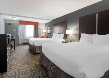 Best Western University Inn At Valparaiso hotel thumbnail 3